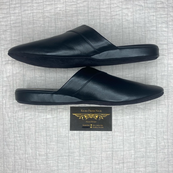 Supreme x Louis Vuitton Hugh Slippers 'Black'
Size 5 - Picture 2 of 9